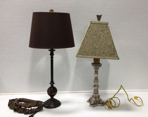 (2) Decorative Table Lamps