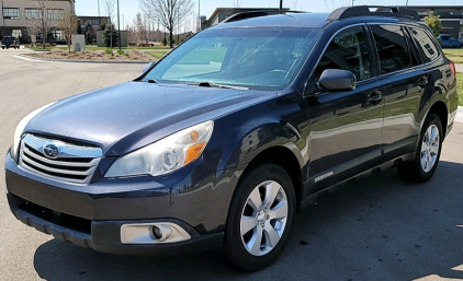 2012 Subaru Outback - AWD!