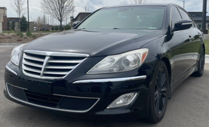 2012 Hyundai Genesis - Sunroof!