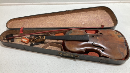 Antique Stainer Violin in Wood Case - Needs Major Repairs