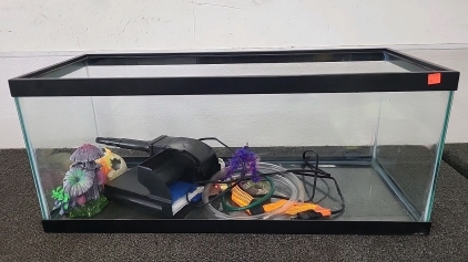15 Gallon Fish Tank with Accessories