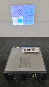Working Sharp Note Notevision Projector