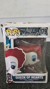 POP! Alice In Wonderland Queen Of Hearts Figurine