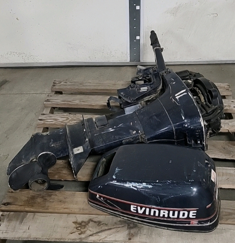 EvinRude 9.9 Outboard Boat Motor