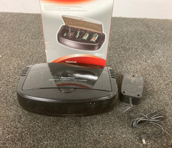 RadioShack Universal Battery Charger