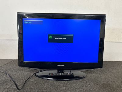 Samsung 32&rdquo; Tv With Remote and Does Power On