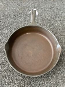 #8 Cast Iron 10.5” Skillet