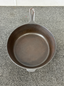 Wagner Sydney O #8 Chicken Fryer Skillet 10”