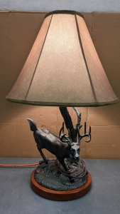 Working Metal Buck Statuette 3way Lamp