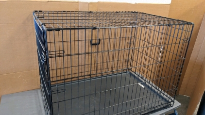 29x42x32 Folding Kennel w/Tray