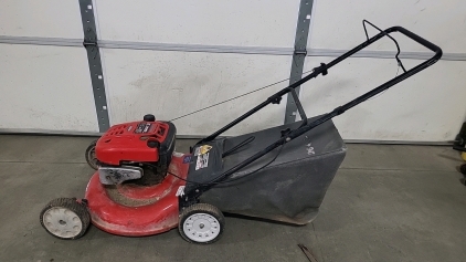 Troy-Bilt 21" Push Lawn Mower with Rear Bag