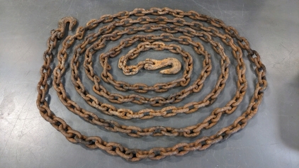 24' Tow Chain w/Hooks