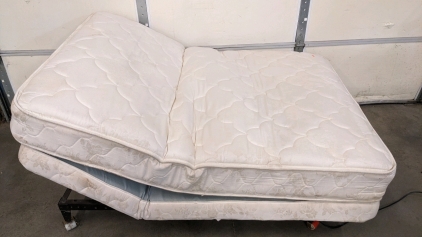 Working Full Size Adjustable Bed w/Cordless Remote Control
