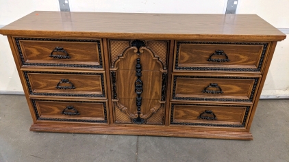 9 Drawer Dresser