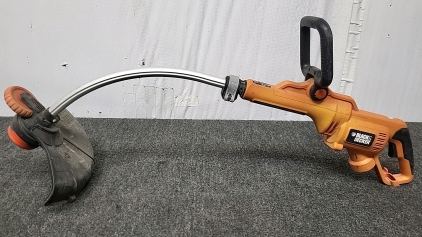 Working Black & Decker Electric Weed Eater