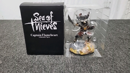 Sea of Thieves Captain Flameheart Figure