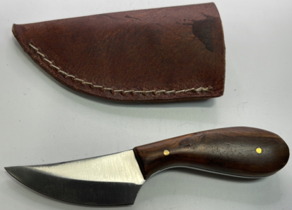 (1) Wood Handled 2-1/2&rdquo; Knife W/ Leather Sheath