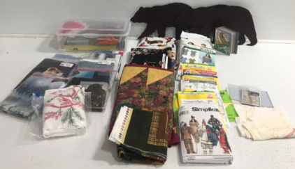 Bear Decor, Baseball Cards, Fabric, Fabric Accessories