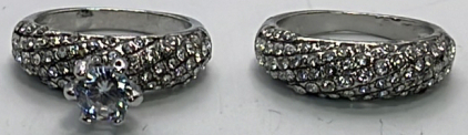 (1) Set Of Two Wedding Rings W/ 1ct Center Stone Size 7