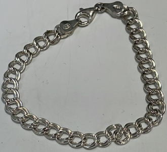 (1) Silver Chain Bracelet .925