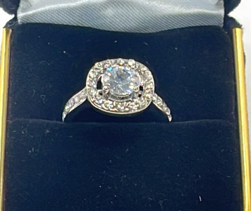 (1) Silver Ladies Ring .925 W/ Aquamarine Colored Gemstone Setting Size 6-1/2