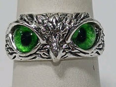 Ajustable Owl Ring With Bright Green Eyes