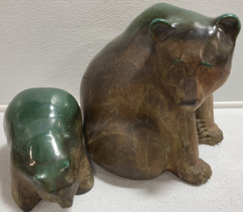 Garden Pottery Mama Bear and Baby Bear