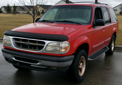 1998 Ford Explorer - 4x4!