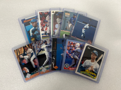 (10) Ken Griffey, Jr. Sports Cards