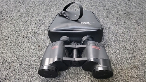 Tasco inFocus 7×35mm Wide Angle Binoculars with Carrying Case