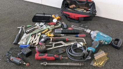 Working Power Drill, Dremels, Wrenches, Pliers, More in Husky Tool Bag