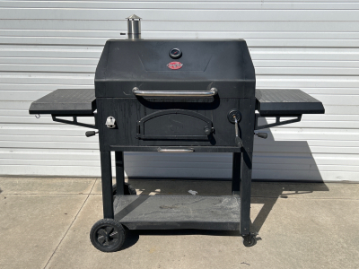 Char Griller in Great Condition with Grilling Utinsels