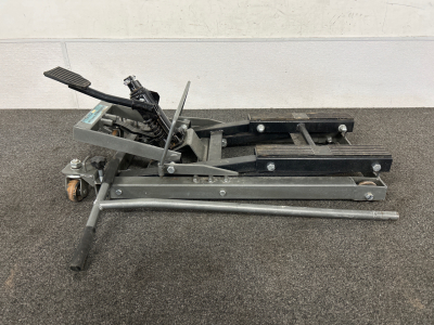 Pittsburgh 1500 LB Capacity ATV/ Motorcycle Lift