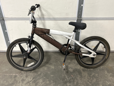 Youths Mongoose Bike