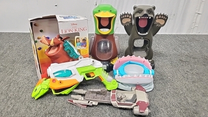 The Lion King Passez Le Pumbaa Pass Game, Star Wars Toy, and More