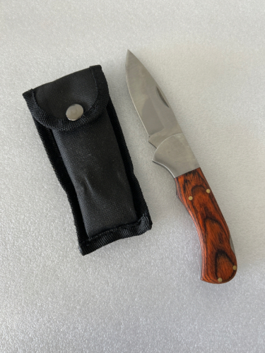 Lock Back Knife With Sheath