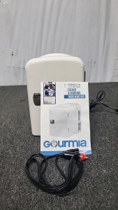 Appears New Working Gormia Thermoelectric 6-Can Mini Fridge Cooler & Warmer