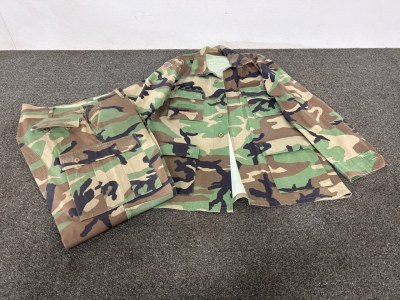 Woodland Camouflage Uniform Size Large/ Long Please Inspect