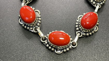 (1) Sterling Silver Bracelet W/ Red Accent Gemstones Marked 925