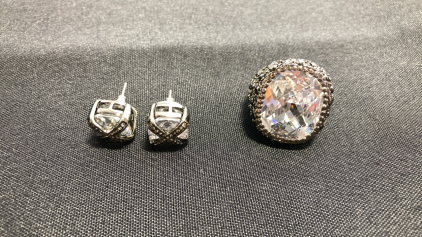 IMAN Clear Crystal Cocktail Size 9 and Matching Earring Studs