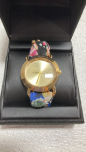 Rumbo Gold Toned Face-Cloth Band Watch
