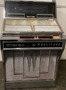 Wurlitzer Stereo Jukebox- Powers On, Unable To Test Functionability.