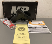 Smith & Wesson M&P 40 Shield .40 S&W Pistol—HVH7029