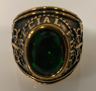 US Special Forces Gold Toned Ring With Green Stone Size 11