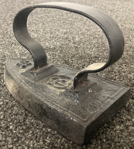 Cast Iron Sad Iron No.16