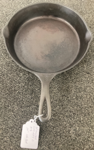 Wagner Ware Sydney -0- No8 10&rdquo; Cast Iron Skillet