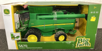 Big Farm John Deere S670 Combine- New In Box