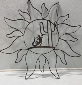 (1) Large Metal Cactus and Lizard Sun Hanging