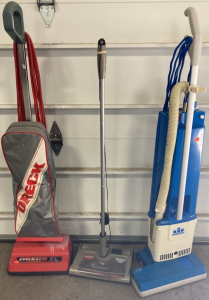(3) Vacuums: Oreck, Windsor, Bissell Bagless