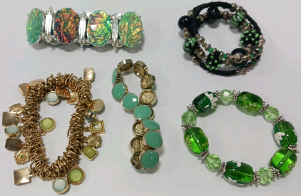 (5) Green Tone Bracelets